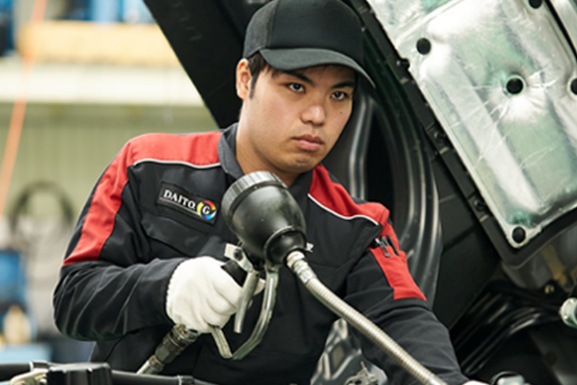 整備士の仕事-over